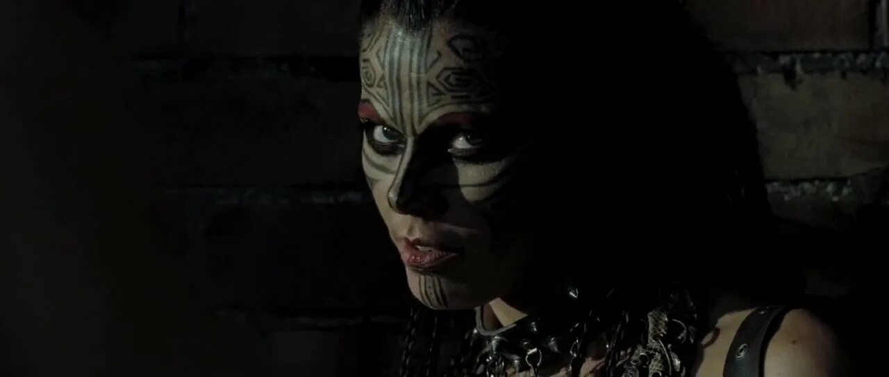 Судный день (2011, реж. Doomsday 2008 rhona mitra. Судный день суки пришел из детских кошмаров. Судный день 2008. Судный день суки пришел из детских кошмаров.
