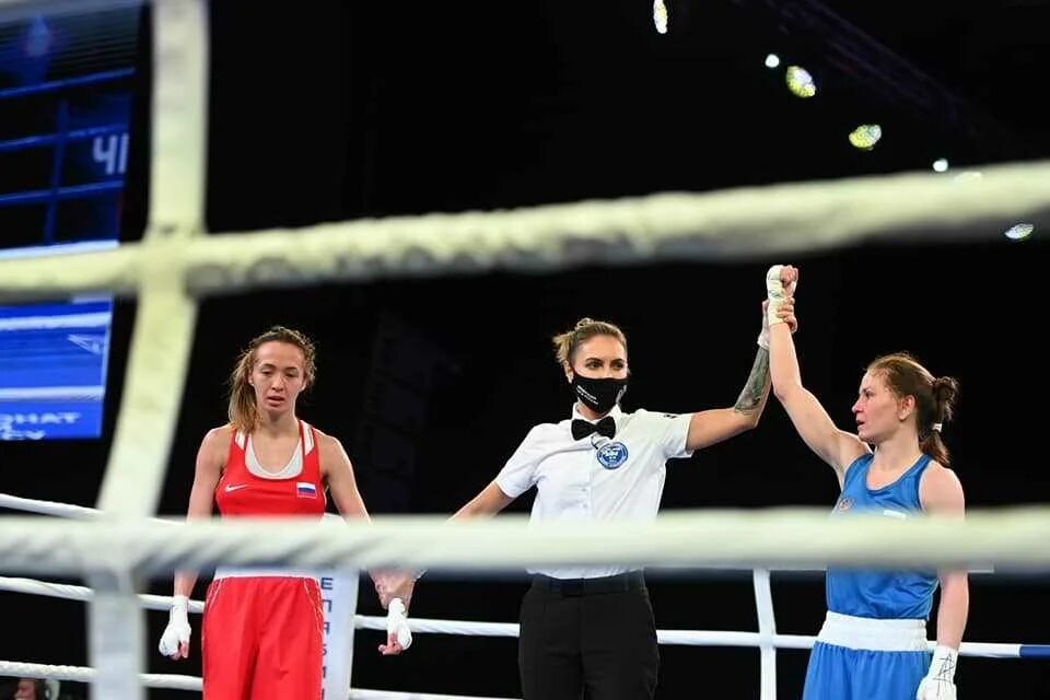 Чемпионка bellator liz carmouche. Звезда мма женщина камила. Эва вальстрём. Фируза шарипова бокс. Бой соперниц.