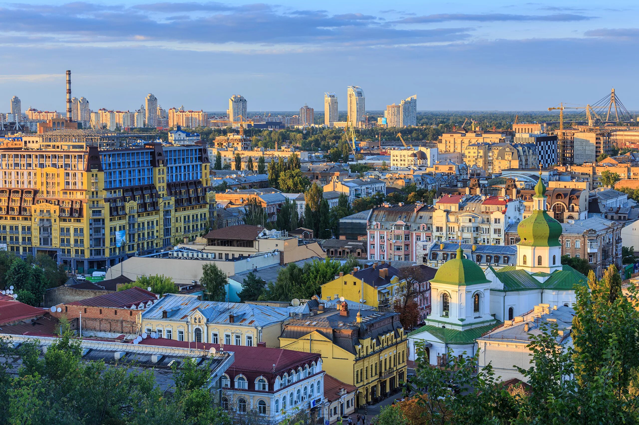 Крупные украинские города. Киев город. Панорама Киева Крещатик. Столица Украины 2022. Подол Киев.