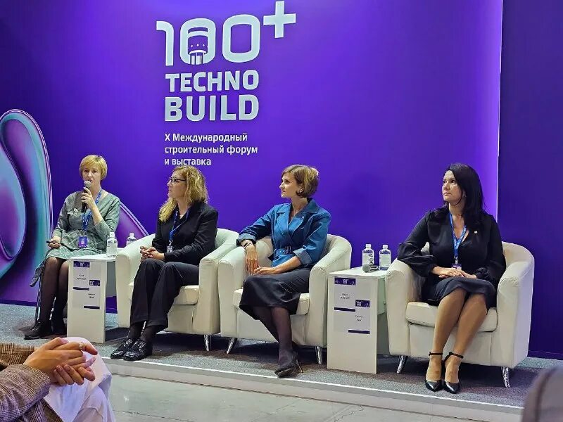 Форум иду. Зам губернатора санкт-петербурга алфёров. Форум в норвегии. Молодежь и государство. 2010 берлин экономический форум.