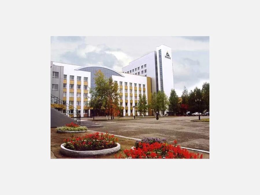 Банк вбрр нефтеюганск. Югорск ленина 26. Площадь города нефтеюганска. Вбрр нефтеюганск 2 мкр. Нефтеюганск фото.