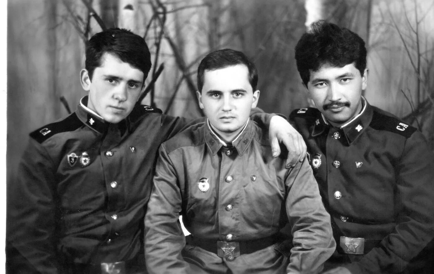 сослуживцы видео