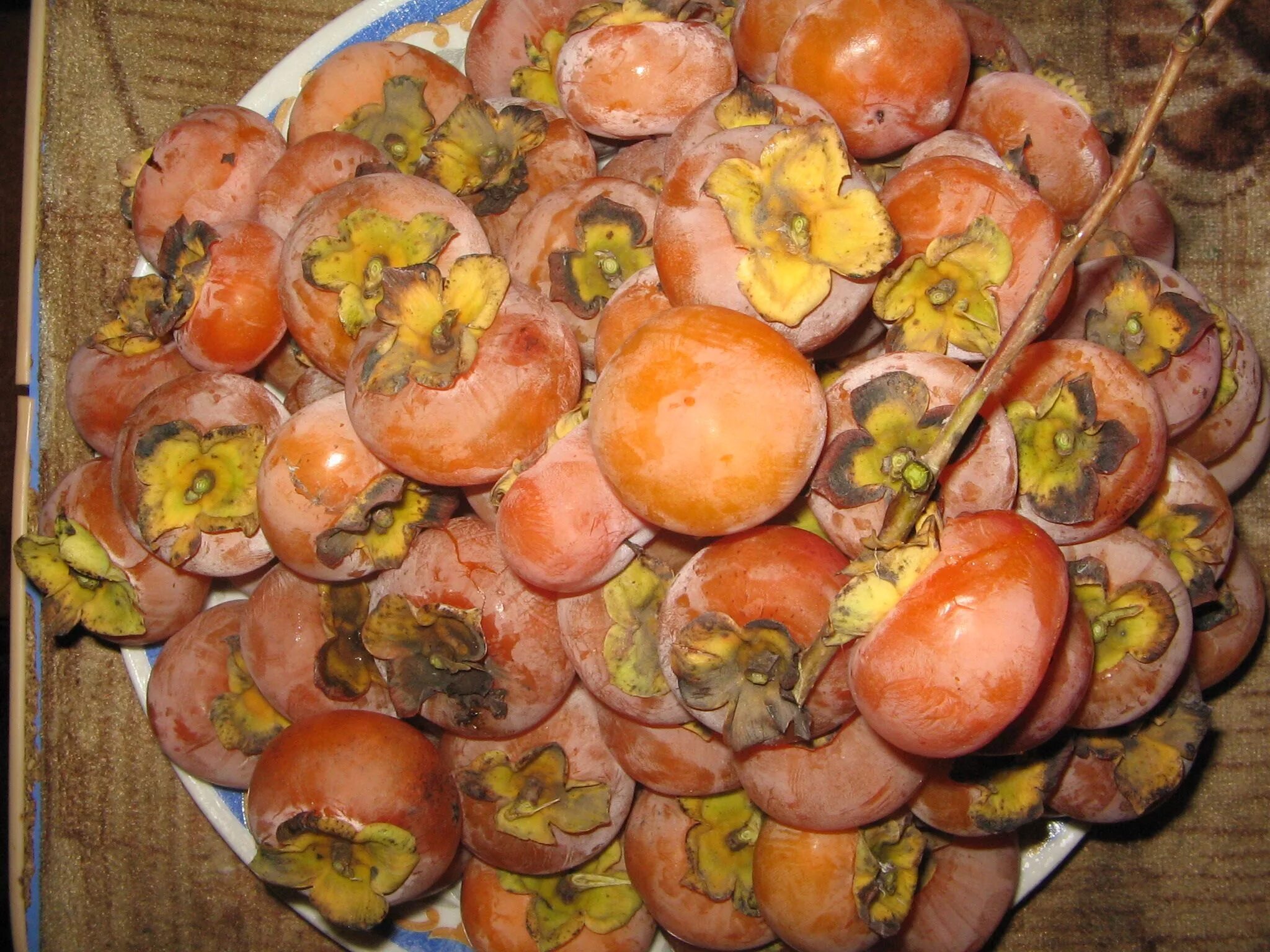 Хурма - купить в Красногорске, цена 100 руб., продано 26 ноября 2016 - Продукты 