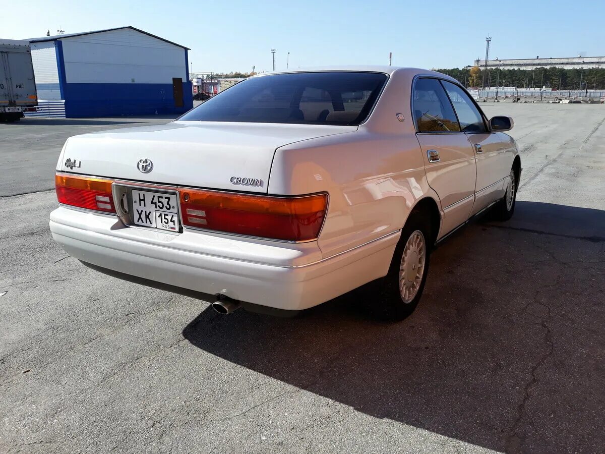 Toyota crown s145. Toyota crown 140. Toyota crown 140 кузов. краун 140 кузов. комплектации toyota crown s140.