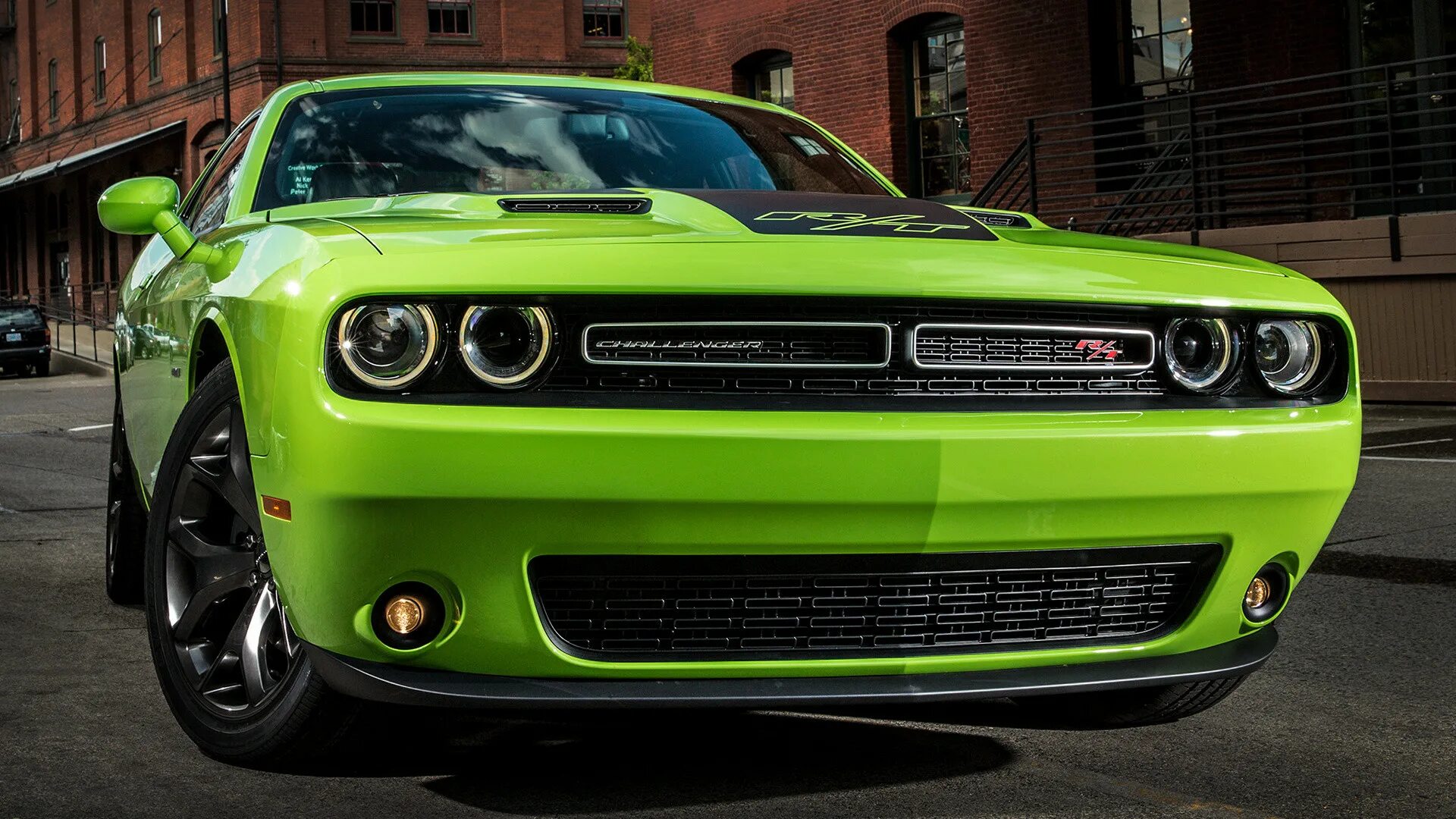 Новый челленджер. Dodge Challenger 2015. 2015 Dodge Challenger r/t. Додж Челленджер 2015. Dodge dodge Challenger 2015.