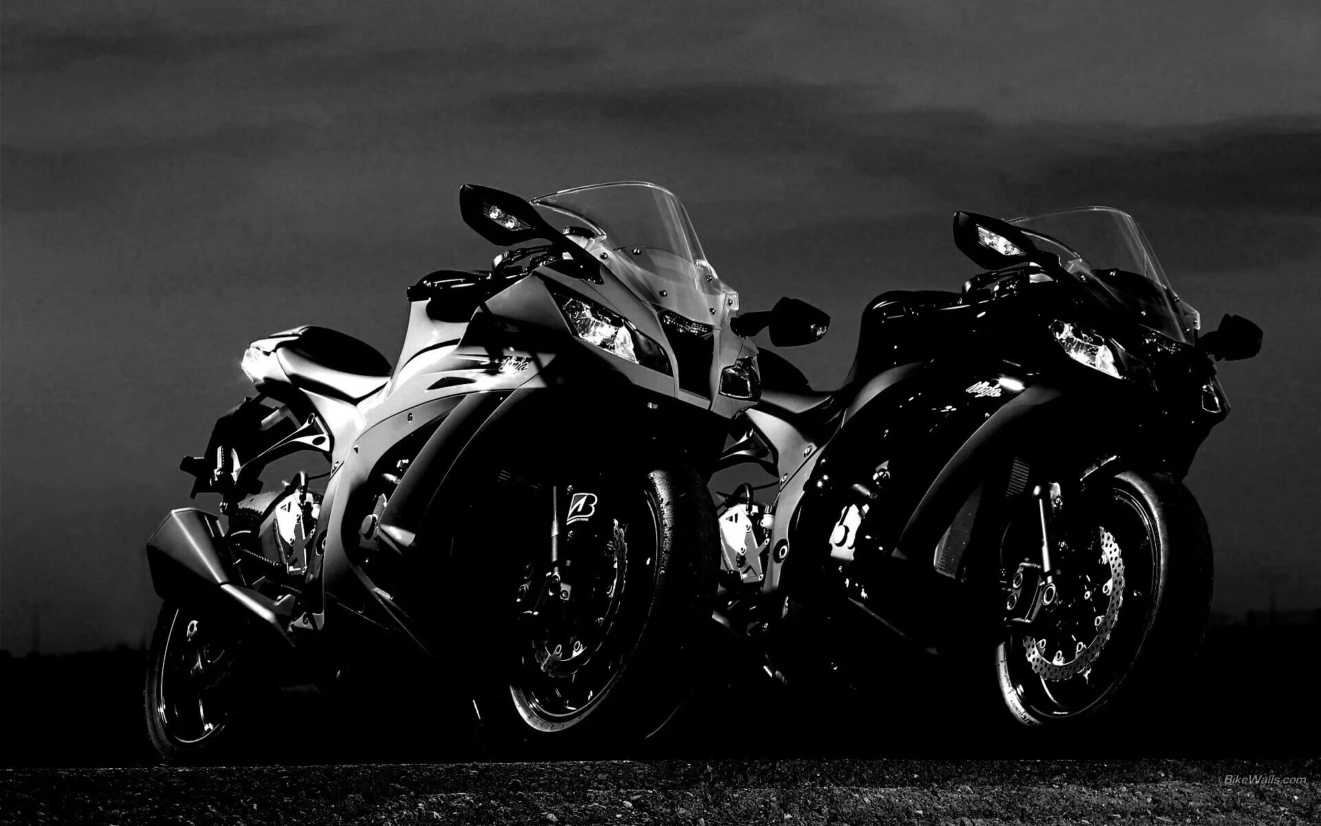 Спортбайк кавасаки ниндзя. Yamaha yzf r1 black. Картинка черный мотоцикл. Картинка черный мотоцикл. Yamaha мотоциклы спортивные.