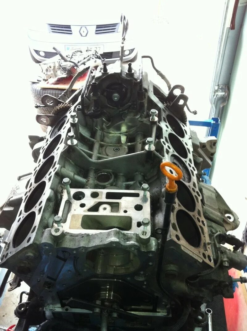 Туарег v10 tdi двигатель. Двигатель vw touareg v10 tdi. Туарег v10 мотор. V8 дизель. Двигатель v10 туарег.