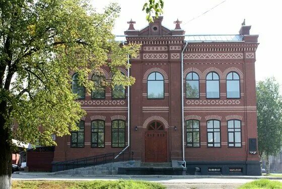 лысьвенский театр драмы лысьва. театр лысьва. а. пермский край лысьва театр драмы. лысьва пермский край театр.