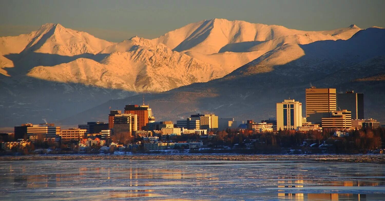Город находился на южном берегу. Анкоридж Аляска. Аляска США Анкоридж. Анкоридж зима. Анкоридж люди.
