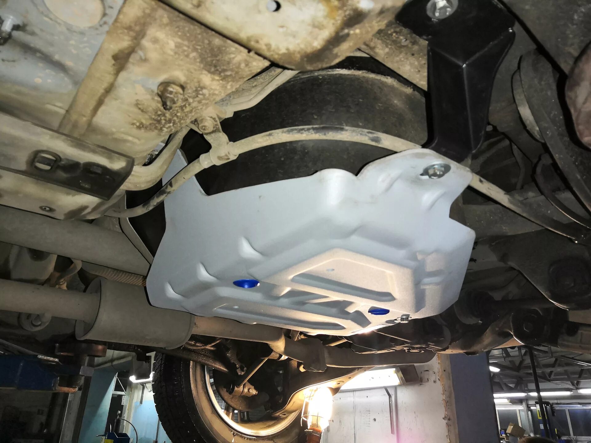 Бензобак тигго. Hyundai creta 2 защита бензобака. защита топливного бака hyundai creta. hyundai creta защита редуктора. защита топливного бака солярис 2.