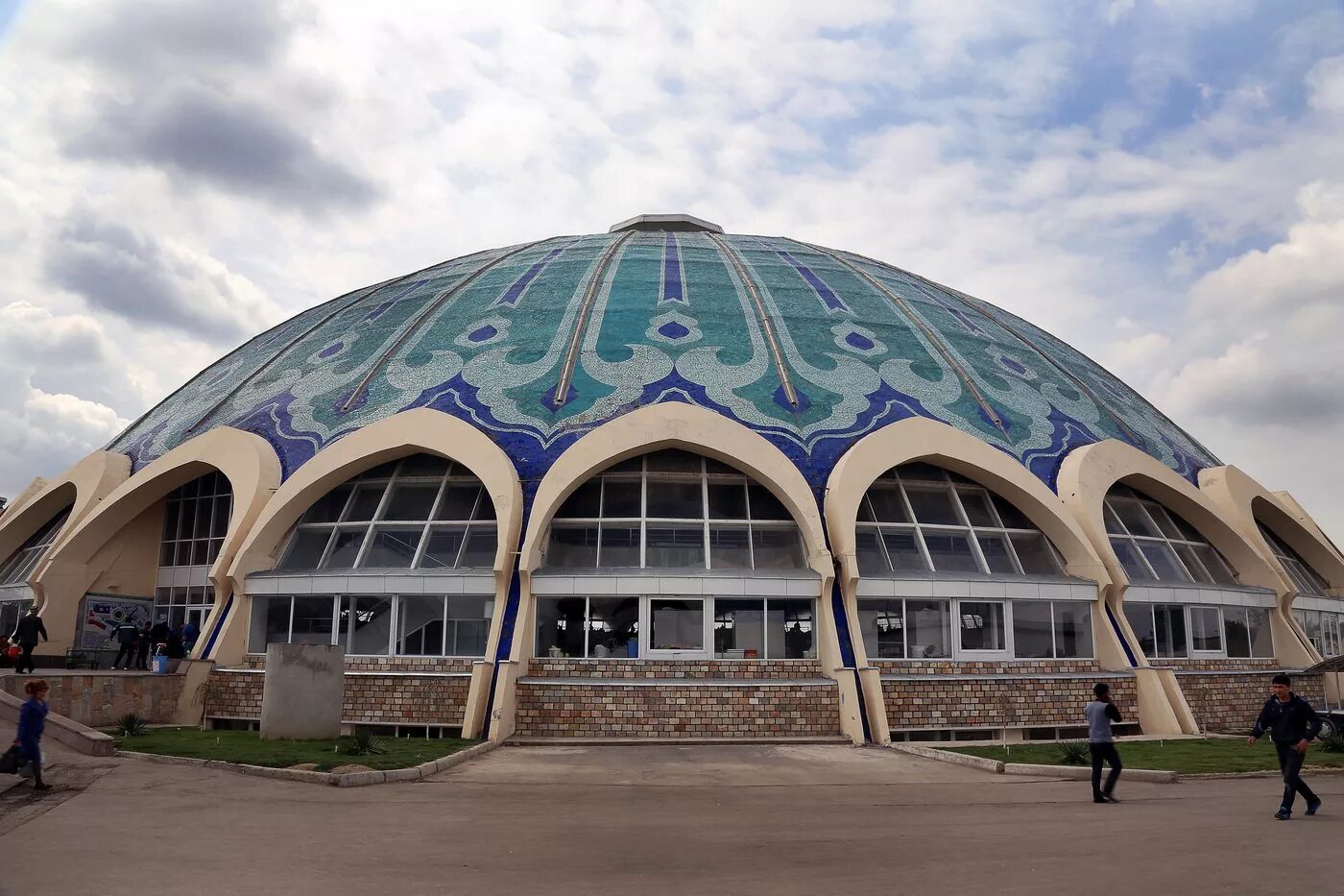 рынок чорсу. рынок чорсу. узбекистан базар чуарсу. восточный базар чорсу. рынок чорсу.