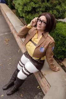 Hanji cosplay