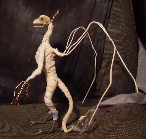 каркас для игрушек. каркас дракона из проволоки. как сделать каркас дракона. каркас дракон полимерная глина. каркас для скульптуры из глины.