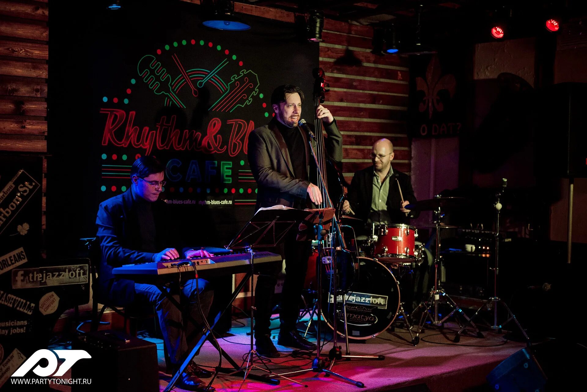ритм-блюз кафе староваганьковский. блюз кафе отзывы. ритм блюз кафе. блюз кафе отзывы. ритм блюз кафе большой зал.
