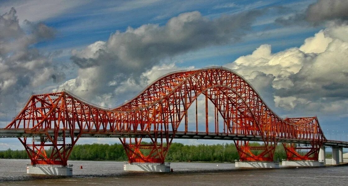 Ханты-Мансийск мост. Мост красный дракон в Ханты-Мансийске. Ханты-Мансийск мост через Иртыш. Мост через Иртыш в Тобольске.