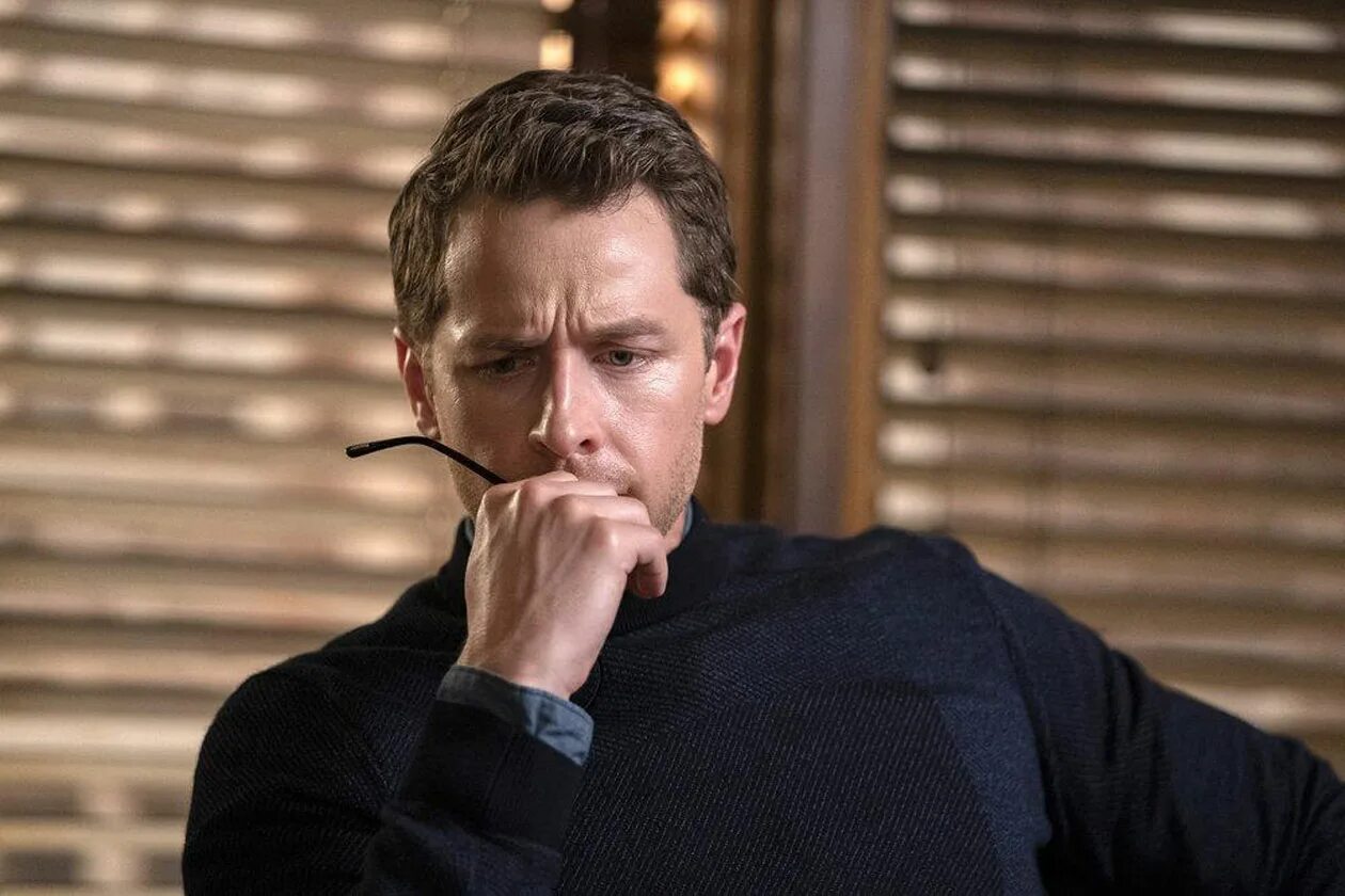 Манифест субтитры. Манифест субтитры. Парвин каур манифест. Манифест 3 сезон. Мелисса роксбур ривердейл.