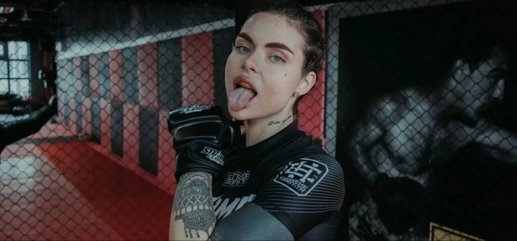 Zusje official. Камила смогулецкая MMA. Камила Смогулецка ( zusje ) ММА.