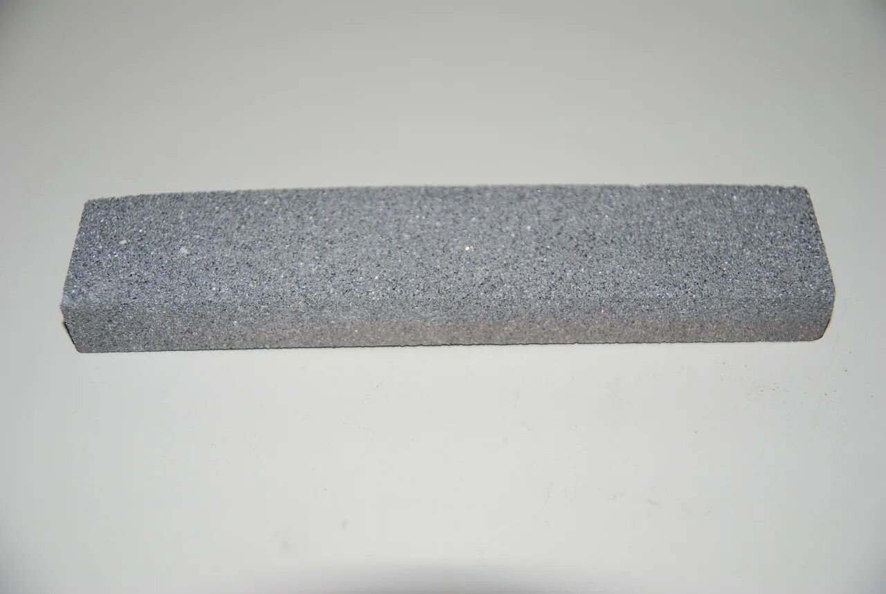 Камни для кухонного ножа. Точильный камень Stayer 3573-20. Камень точильный f800. Брусок шлифовальный 10х10х150 БКВ v63сf120м(зеленый). Брусок шлифовальный 20х20х200 25а.