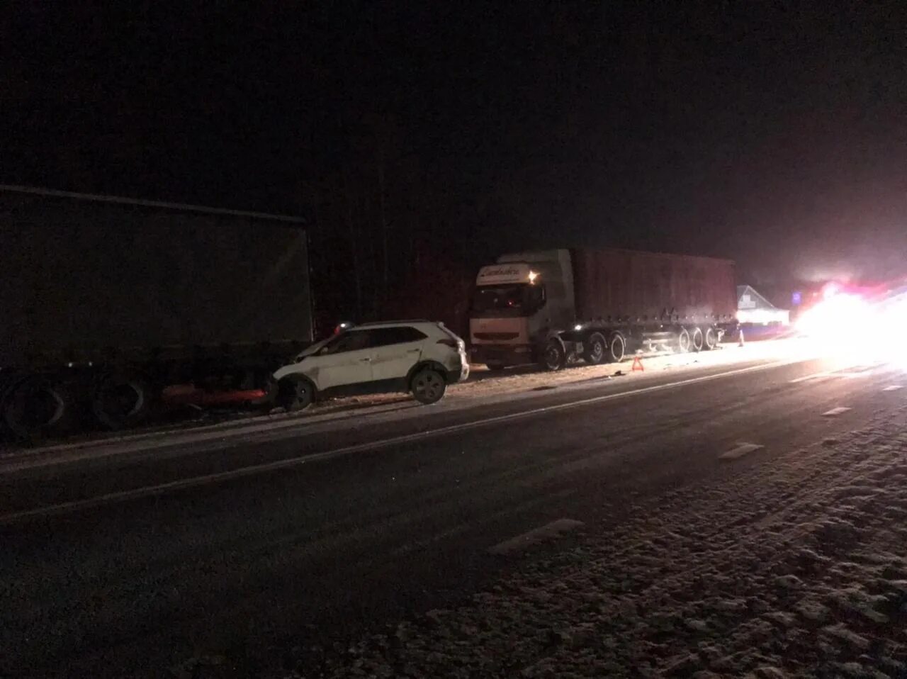 ДТП Зубова Поляна м5 31.12.2021. ДТП Мордовия на Федеральной трассе. Фуры аварии зимой на обочине. Авария на трассе м5 15.02.2023 Мордовия. 13 декабря 2021 г