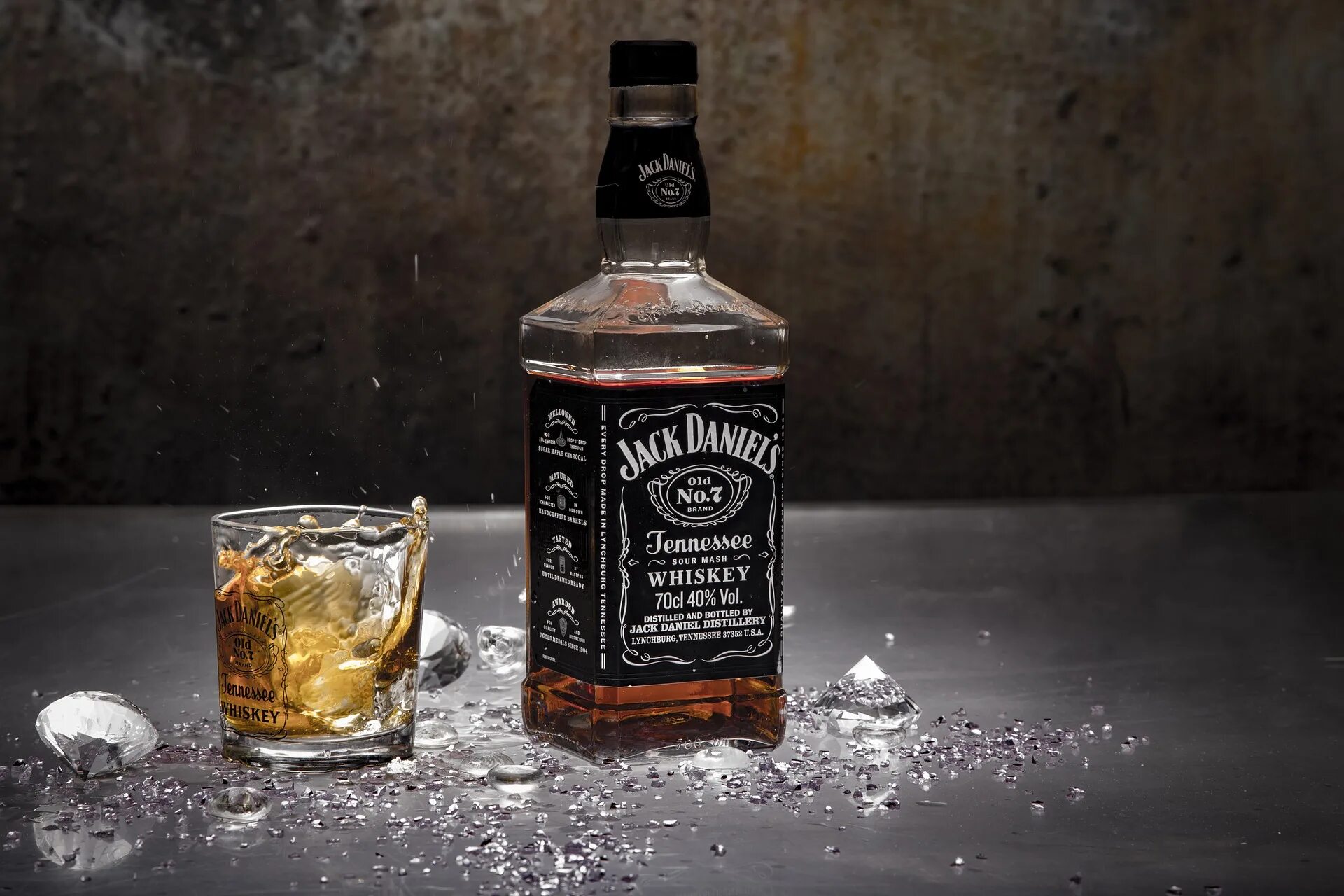 Американские виски Джек Дэниэлс. Виски Джек Дэниэлс эпл. Виски Джек Дэниэлс оригинал. Алкоголь Джек Дэниэлс.