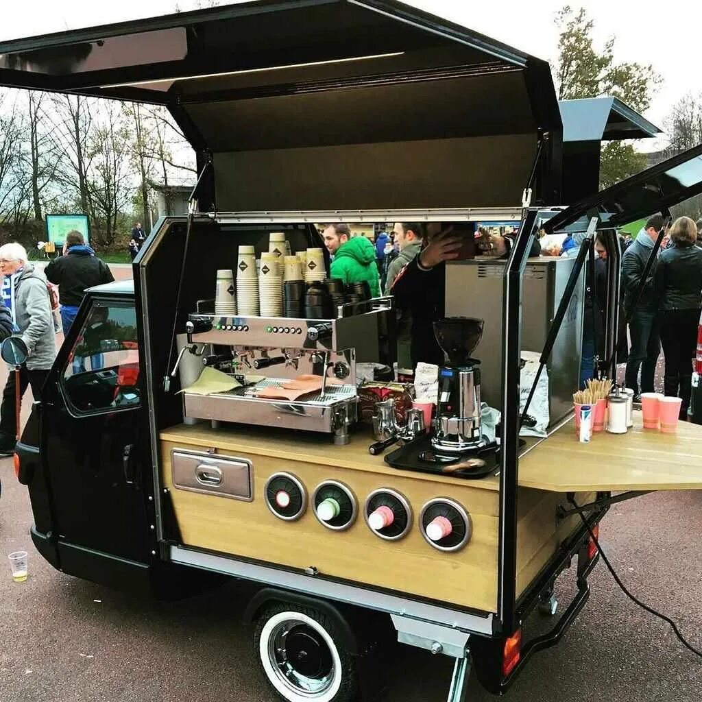 Фургон кофейня. Фудтраки в америке. Фудтрак food truck. Передвижное кафе на колесах. Кофейня на колесах foodtruck go kz.