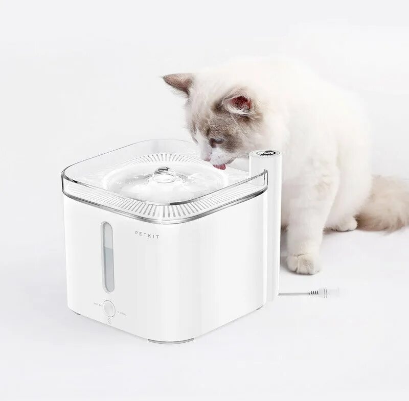 Умная поилка для собак. Xiaomi petoneer fsw030-m smart. 9 л. Petoneer fresco mini pro. Питьевой фонтан для кошек petkit.