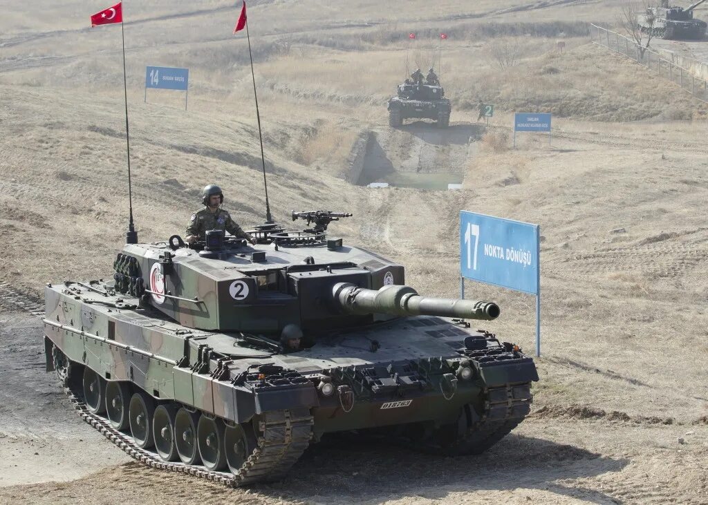 2 2 4 turkey. Leopard 2a4 танк. Leopard 2a4 TSK. Турецкий леопард 2а4. Altay Leopard 2a4.