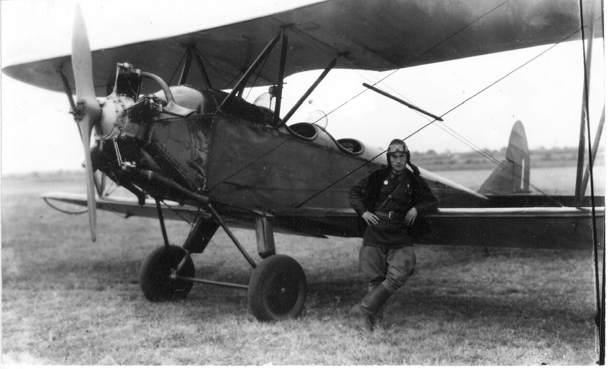 По 2 ото. Самолет у-2 по-2. Самолеты ВОВ 1941-1945 у2. Поликарпов у-2. У-2 самолет ВОВ.