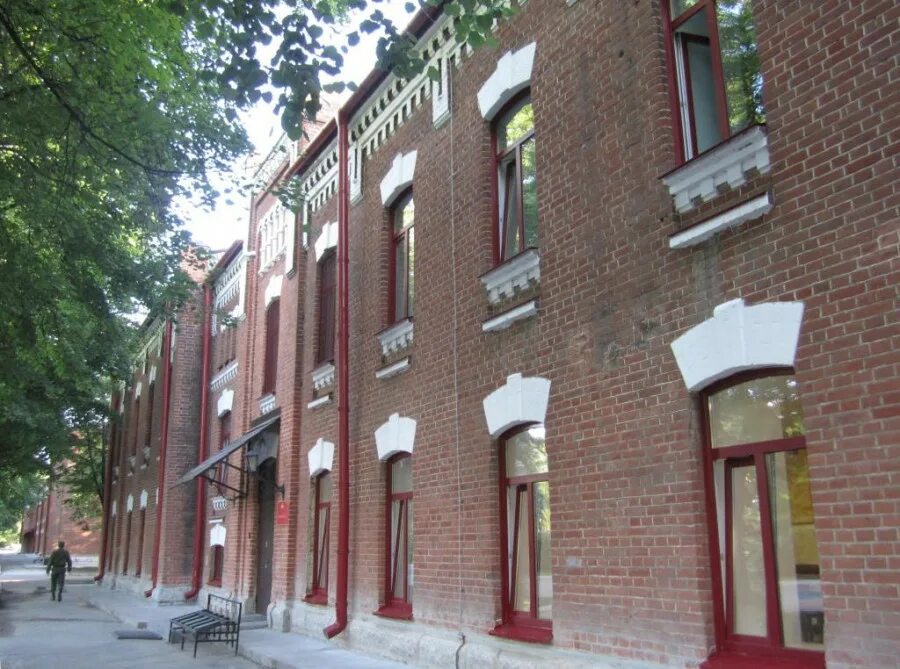 Челябинское военное училище танковое училище. Челябинское высшее военное автомобильное командное училище. Челябинское высшее военное автомобильное командное училище. Челябинское высшее автомобильное командное училище. Челябинское высшее автомобильное командное училище.