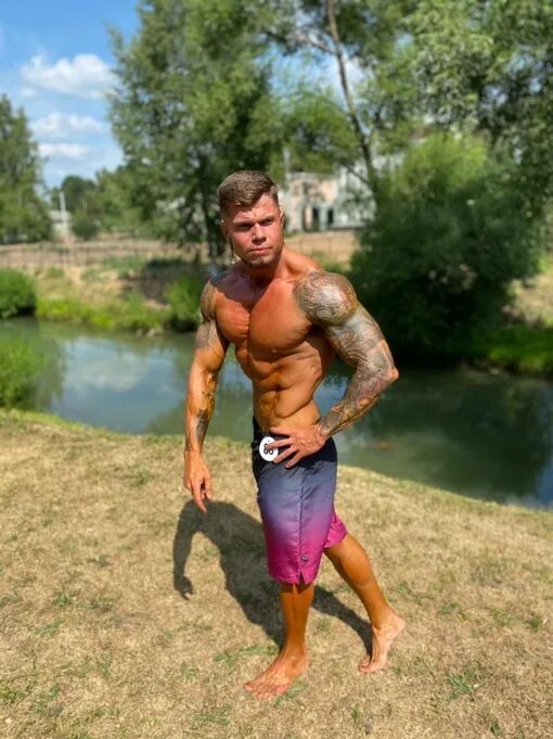 Дядя сережа менс физик. Adrian ivan. Адриан иванов уфа. Mr pit bb. Mr pit bb.