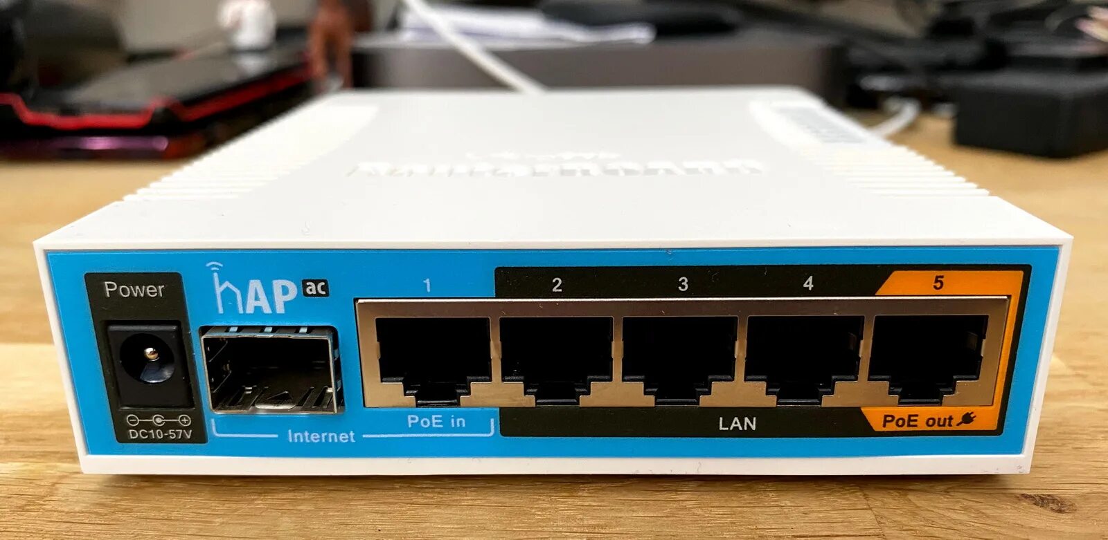 Mikrotik gpon. Mikrotik hap sfp. маршрутизатор mikrotik 1u. микротик sfp роутер. gpon роутер mikrotik.