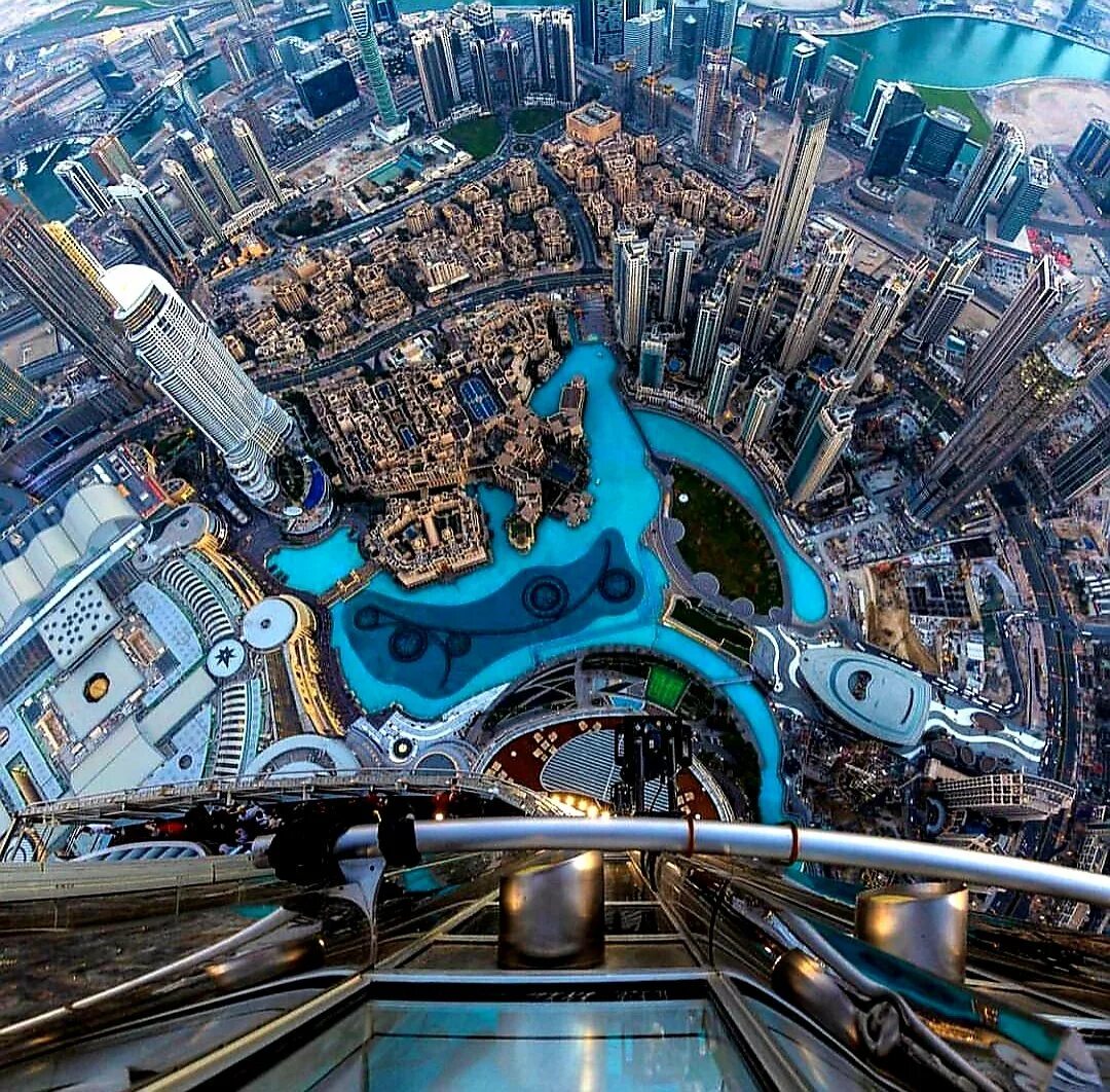 Смотровая площадка Бурдж Халифа. Бурдж-Халифа Дубай 2022. Дубай Бурдж Халифа смотровая. Бурдж Халифа 148 этаж. Бурдж халифа какие этажи