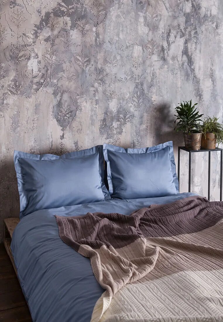 Сатин белый ткань. Белый сатин. Постельное серый с розовым страйп сатин. Сатин розовая пудра фото. Постельное белье португалия luxberry.