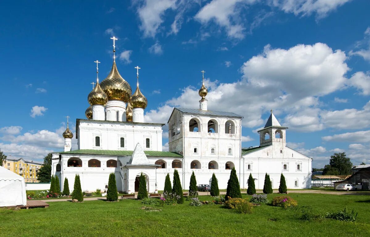 Мужской монастырь города. Свято-воскресенский монастырь углич. воскресенский собор углич. воскресенский угличский монастырь углич. воскресенск монастырь углич..