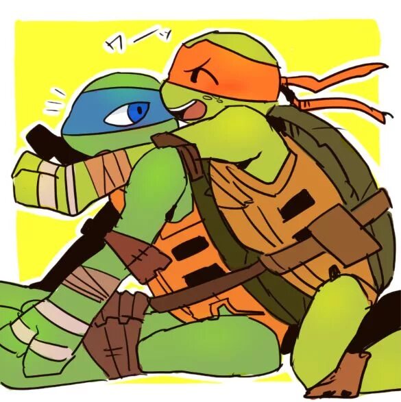 Mikeys tmnt. TMNT Mikey and Leo. Черепашки ниндзя Лео. Черепашки ниндзя Лео и РАФ яой. Черепашки ниндзя 2012 мини комиксы.