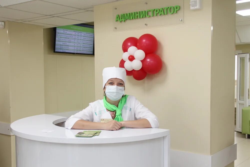 Кгбуз цгб заринск. Г. Заринская городская больница. Поликлиника алтай. Поликлиника алтай.