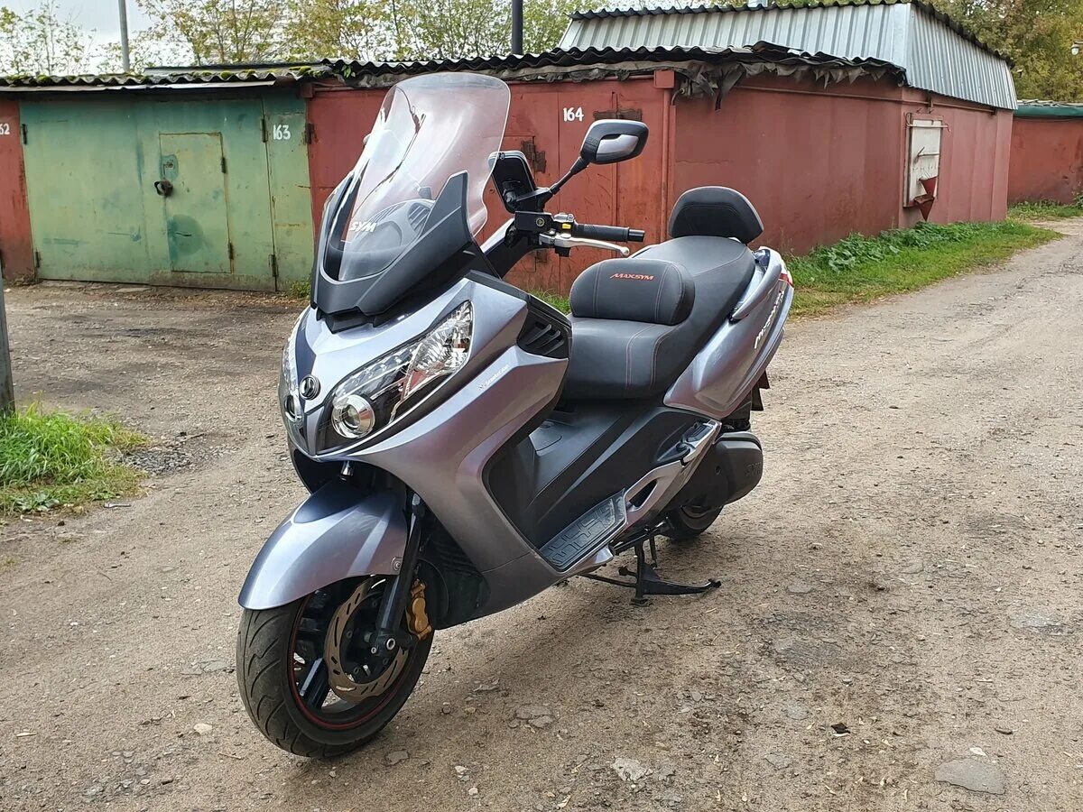 SYM Maxsym 600. Скутер SYM Maxsym 600i. Макси скутер SYM 600. Скутер максима