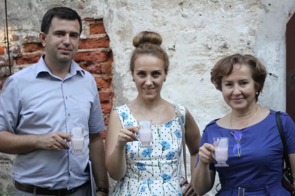 Экскурсовод выборг. Свищенков евгений выборг. Денис экскурсовод выборг. Экскурсовод выборг. Магазин ремесел выборг.