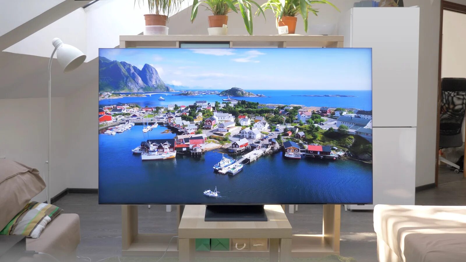 Телевизор Xiaomi или Samsung. Philips 55oled807/12. Заставка телевизоров OLED LG. Hisense TV 2023. Haier телевизор 65 qled