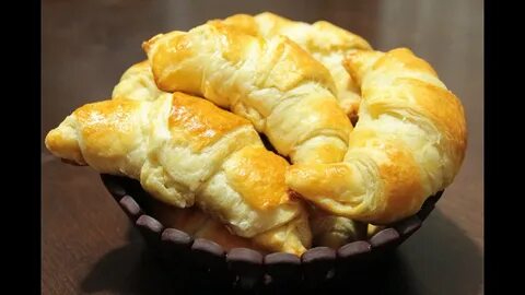 Круассаны с сыром из слоеного теста рецепт