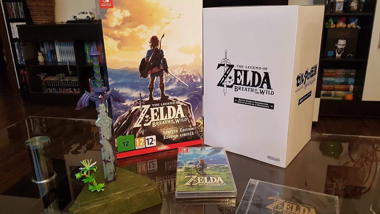 The legends of zelda collectors. Legend of Zelda Collector's Edition. The Legend of Zelda Breath of the Wild collection Edition. Коллекционка Zelda Breath of the Wild. Zelda Breath of the Wild коллекционное издание.
