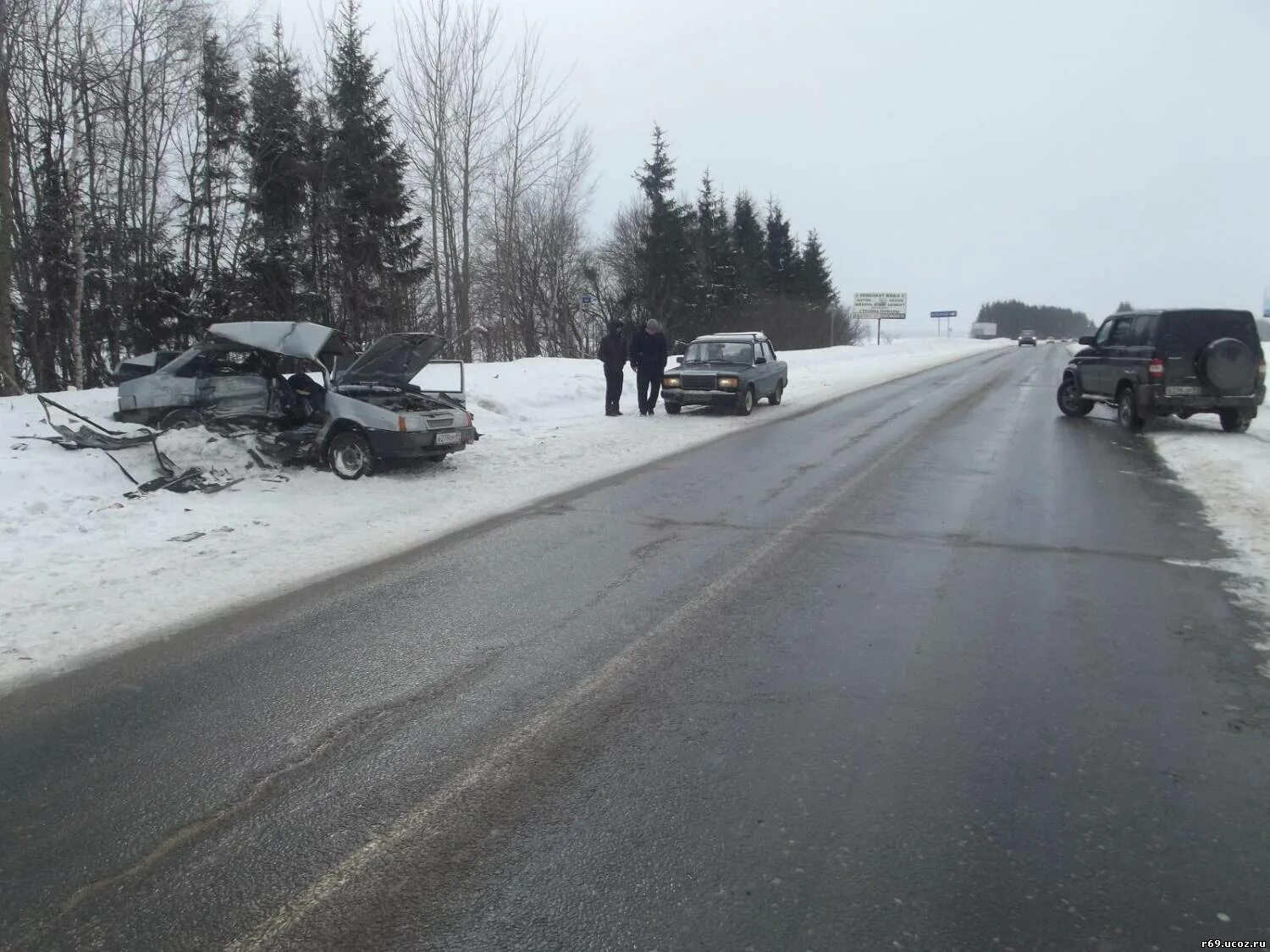 Происшествия конаково. Дтп в тверской области конаково. Происшествия конаково. Авария в конаково тверская область. Авария в конаково тверская область.