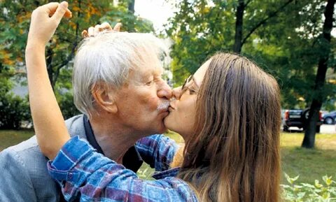 Юные девочки со зрелыми