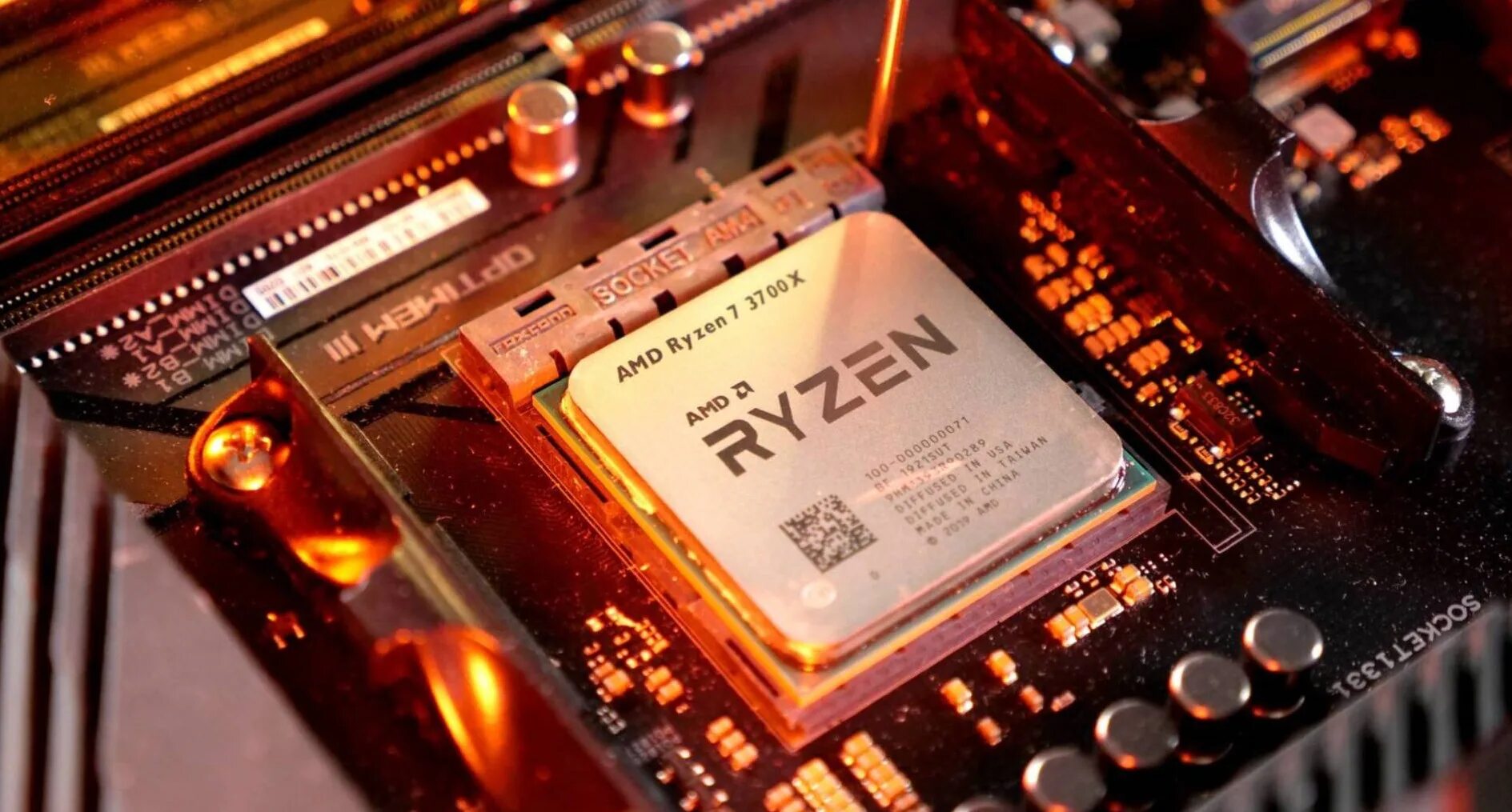 Amd ryzen 7 3700x купить. Ryzen 7 3900x. AMD Ryzen 7 3700x. Ryzen 9 3900x. Ryzen 3900x скальпирование.