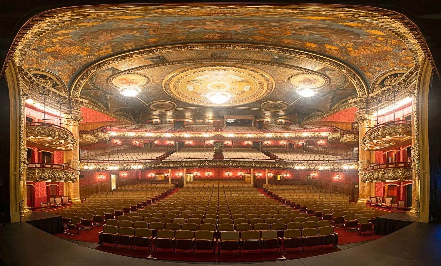 Бостонский театр Orpheum. Бостон, колониальный театр. Wang Theatre. Театр Эмерсон.