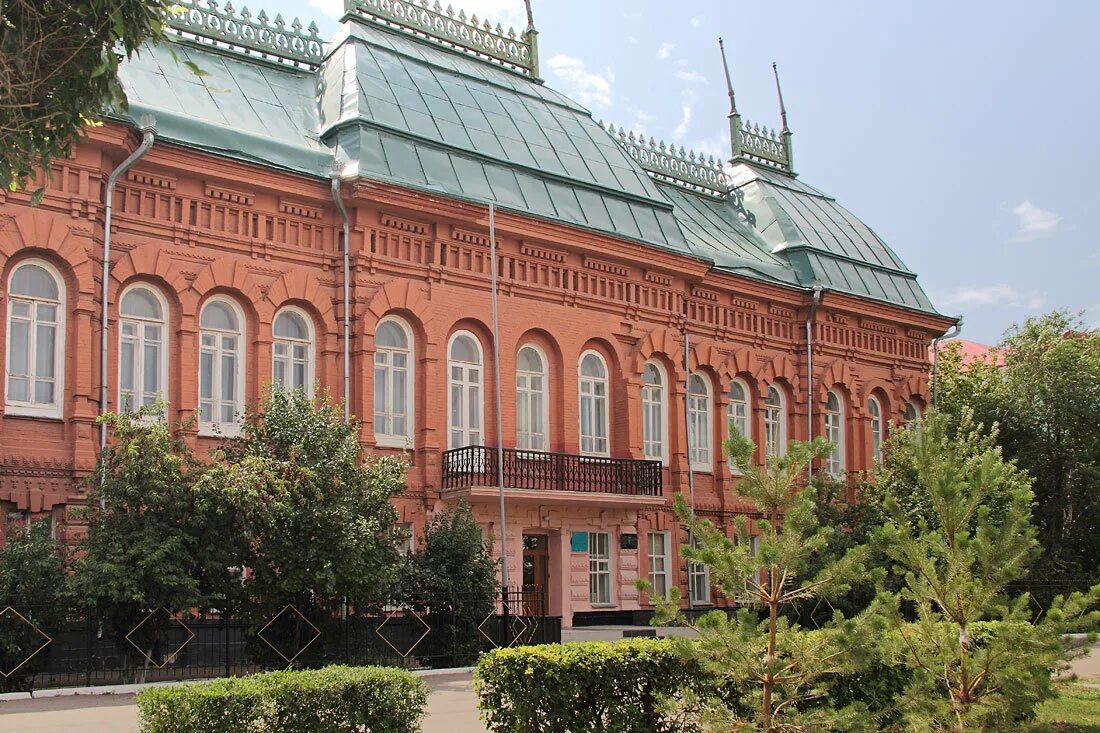Дом карева уральск. Город уральск музей. Купец карев уральск. Дома уральск казахстан. Дома уральск казахстан.