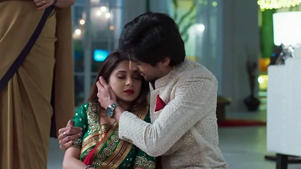 Без защиты. Зоя и адитья. Без защиты. Без защиты. Харшад чопра сериалы.