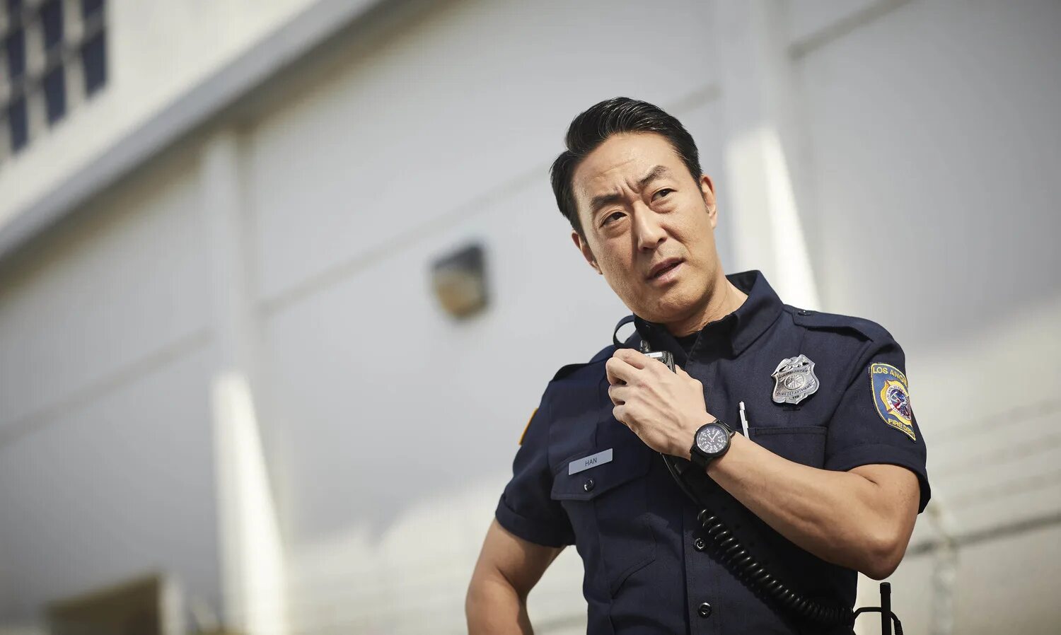 911 служба спасения сериал чимни. кеннет чои 911. 911 служба спасения сериал чимни. 911 служба спасения сериал чимни. 911 служба спасения сериал саманта смит.