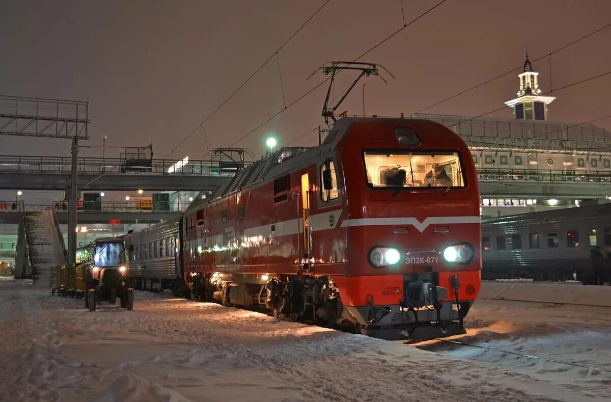 Поезд 524 станции