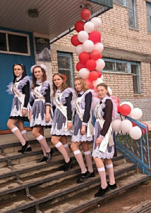 Директор сош 2 с красный чикой забайкальский край. Моу красночикойская сош. Красночикойская сош 1 кадеты. Сош 2 красный чикой. Красный чикой школа.